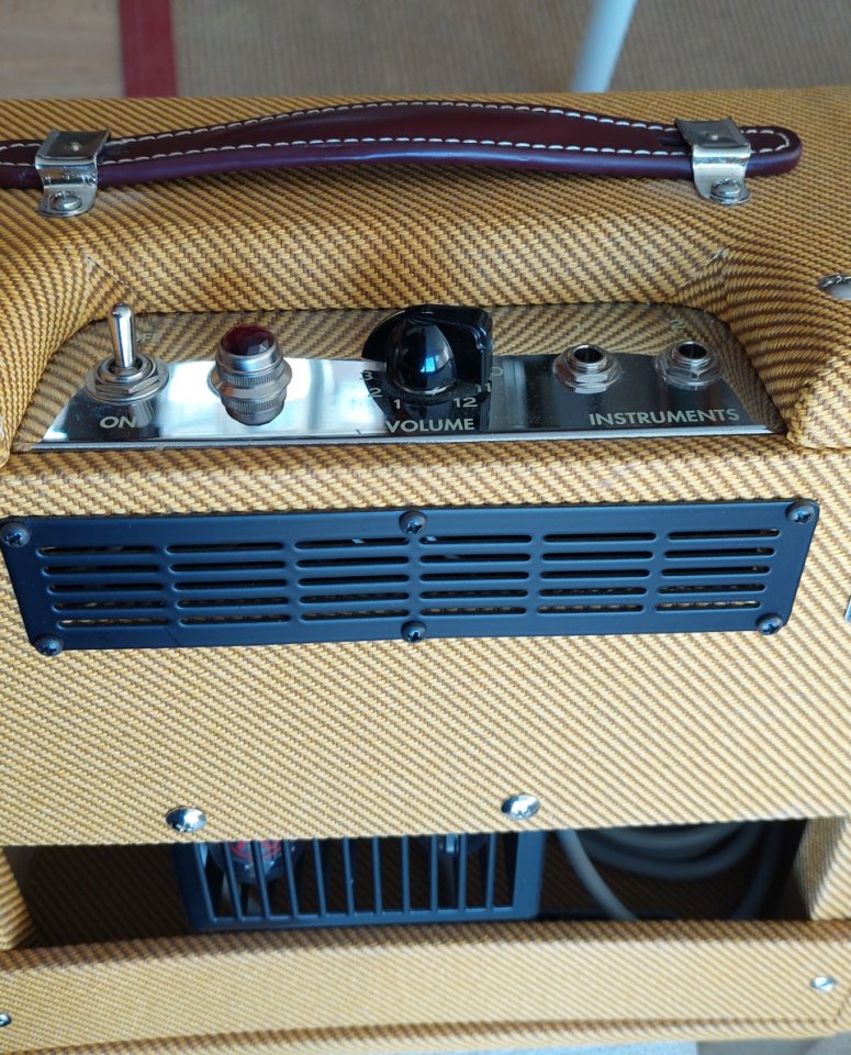 FENDER 57' CUSTOM CHAMP