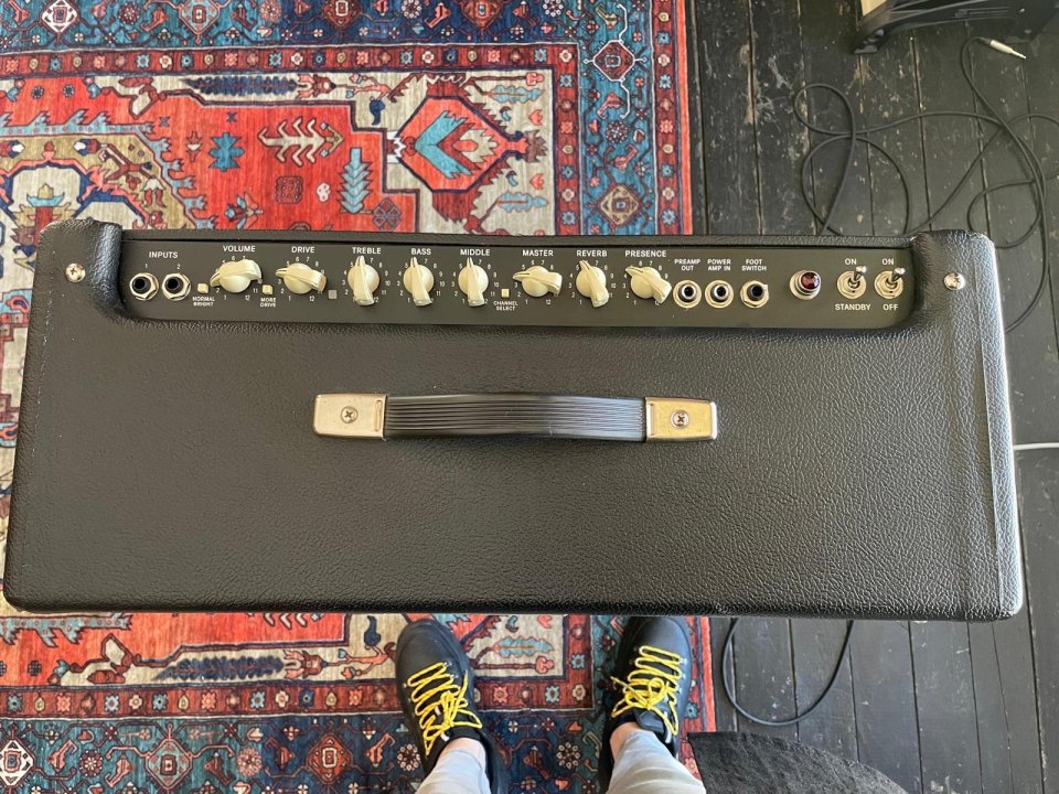 fender hot rod deluxe IV de segunda mano · Foto 2 de 4 · Cáceres · 700 €