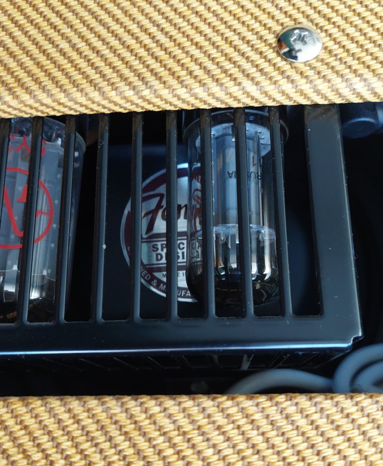 FENDER 57' CUSTOM CHAMP