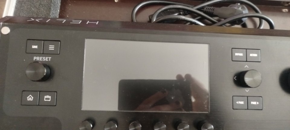 Pedalera multiefectos line6 helix floor de segunda mano · Foto 3 de 8 · Badajoz · 950 €