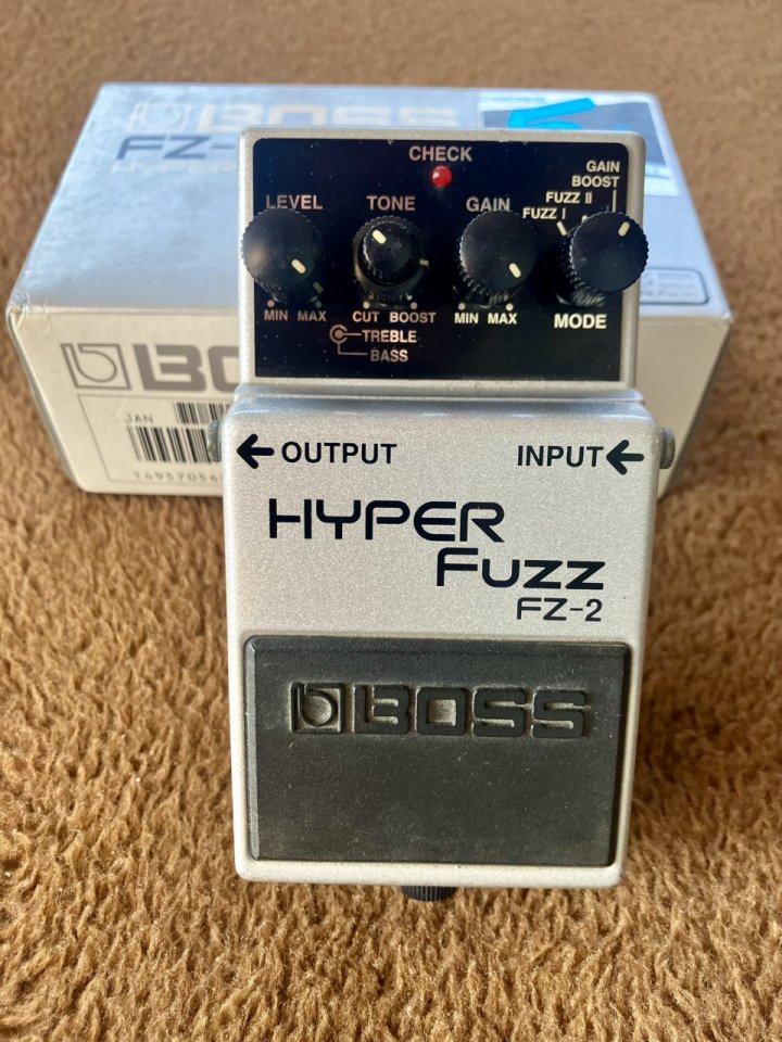 Boss Hyper Fuzz FZ-2 (Silver Label, 1993–1997, Made in Taiwan)