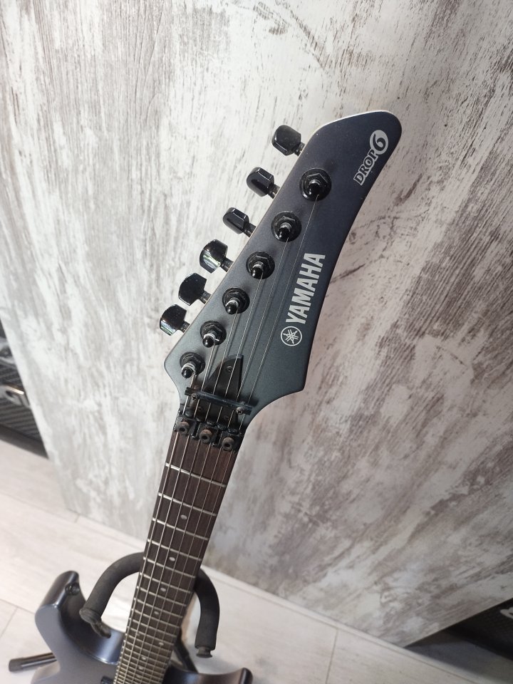 Yamaha RGX420S D6 de segunda mano · Foto 6 de 10 · Valencia · 337 €