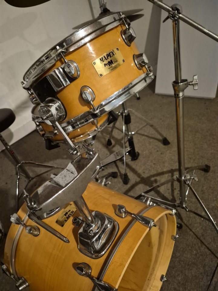 URGE POR MUDANZA - Batería Mapex Pro M completa con platos Paiste (45 min de Madrid) de segunda mano · Foto 1 de 6 · Madrid · 400 €
