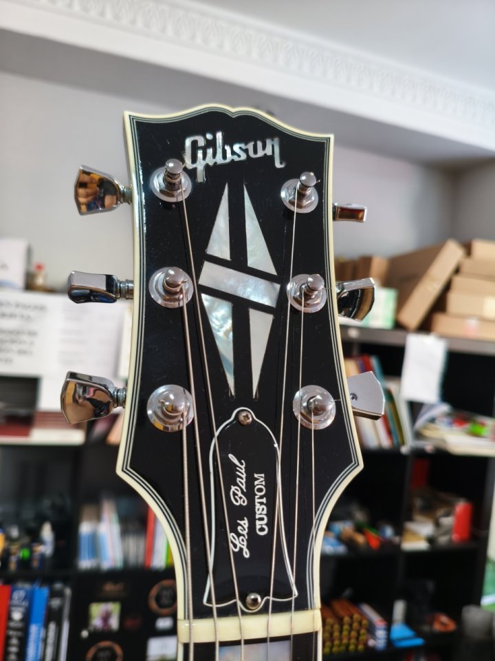 Gibson LP Custom Ed. Limitada Ebony Chrome de segunda mano · Foto 4 de 9 · Asturias · 4290 €