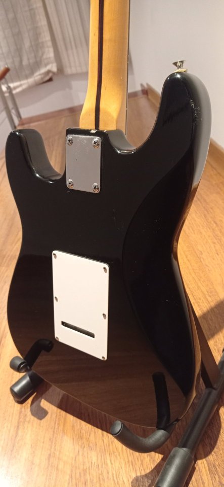 Guitarra eléctrica Squier Stratocaster Corea 1989 de segunda mano · Foto 4 de 9 · Cuenca · 200 €