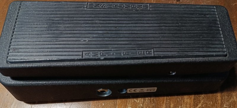 Wah wha pedal cry baby. GCB-95