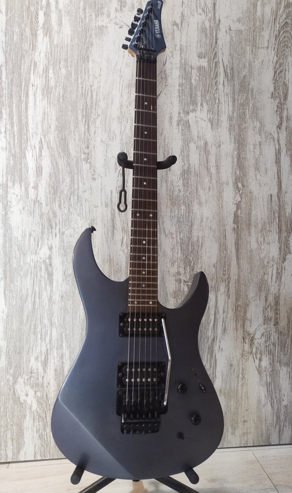 Yamaha RGX420S D6 de segunda mano · Foto 10 de 10 · Valencia · 337 €