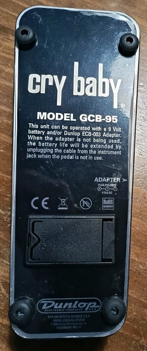 Wah wha pedal cry baby. GCB-95