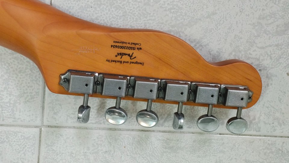 Squier Telecaster 40 aniversario de segunda mano · Foto 3 de 7 · Bizkaia · 350 €