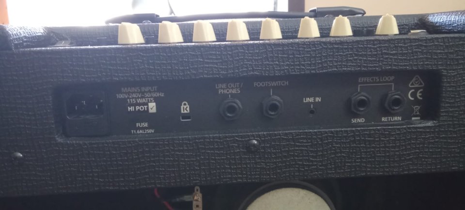 Amplificador Blackstar Debut 50R