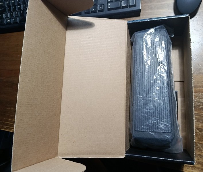 Wah wha pedal cry baby. GCB-95