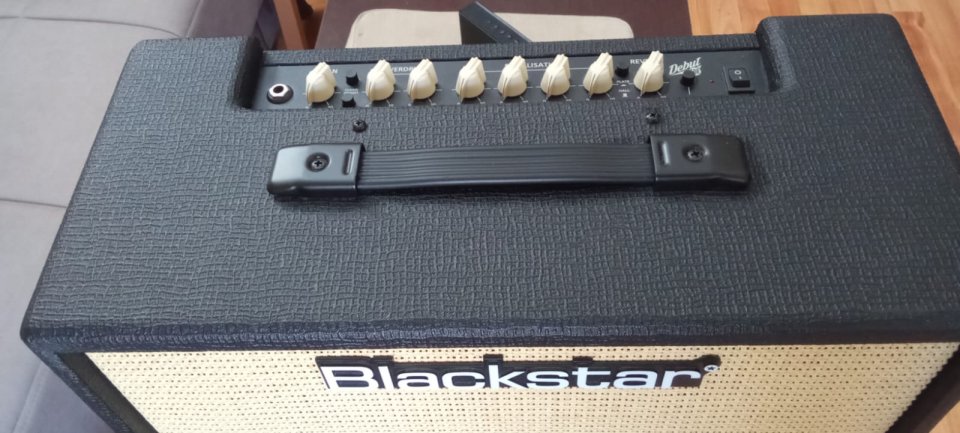 Amplificador Blackstar Debut 50R