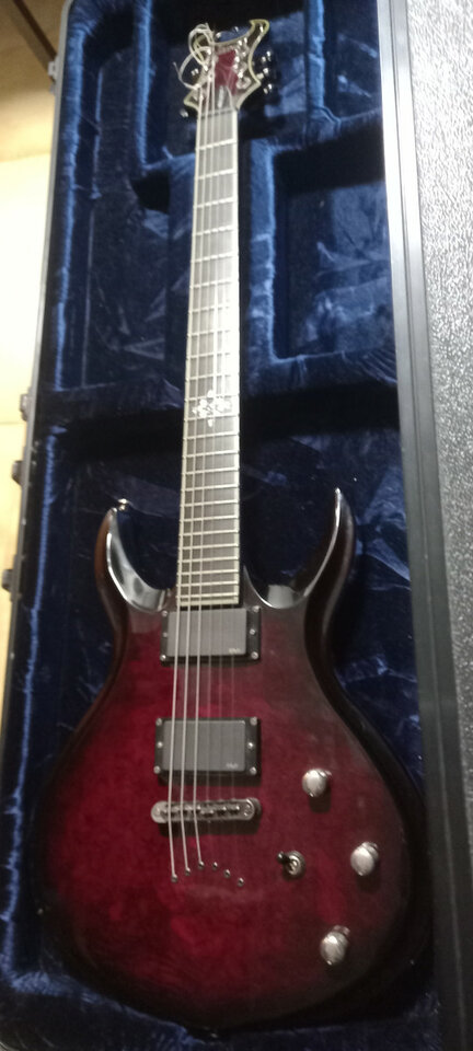 Schecter Diamond series Devil Custom Blood Red