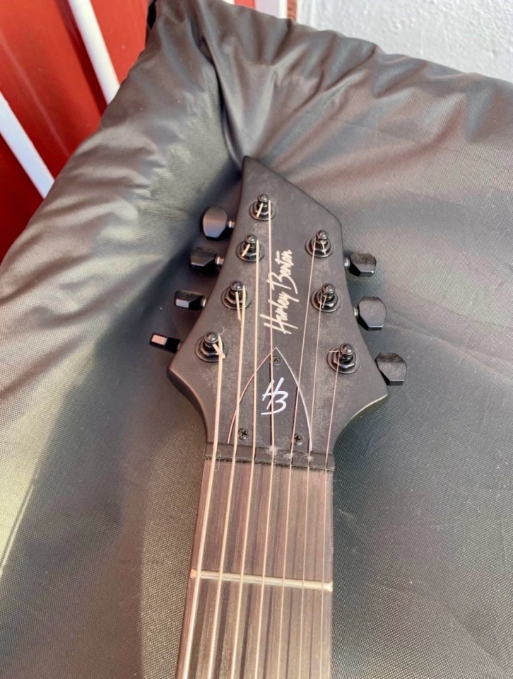 Harley Benton Baritone 7 SBK de segunda mano · Foto 5 de 9 · Barcelona · 275 €