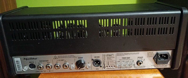 Cabezal Hughes & Kettner – TubeMeister 36 .