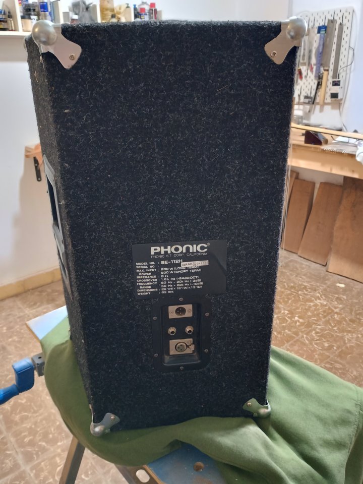 Pantallas PA pasivas Phonic 12" de segunda mano · Foto 3 de 6 · Asturias · 150 €
