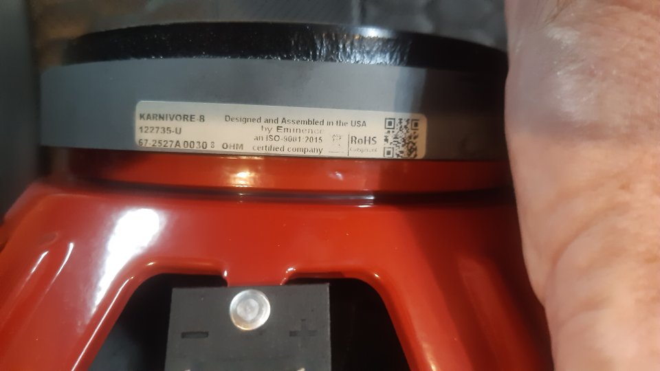 Altavoz Eminence Karnivore 8 ohmios