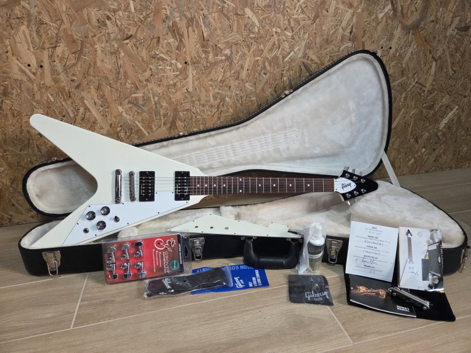 Gibson flying V 2017