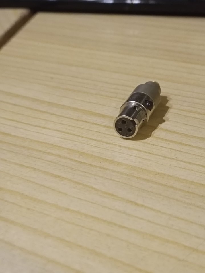 DPA 4066 con adaptador microdot a miniyack, a XLR y a TA3F, para akg, samsung de segunda mano · Foto 3 de 5 · Madrid · 400 €