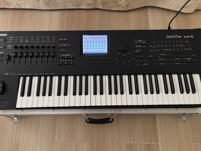 Yamaha MOTIF XF6
