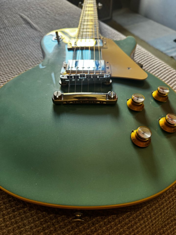 Gibson Les Paul Standard 50s de segunda mano · Foto 2 de 6 · Madrid · 2000 €