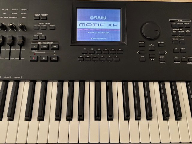 Yamaha MOTIF XF6