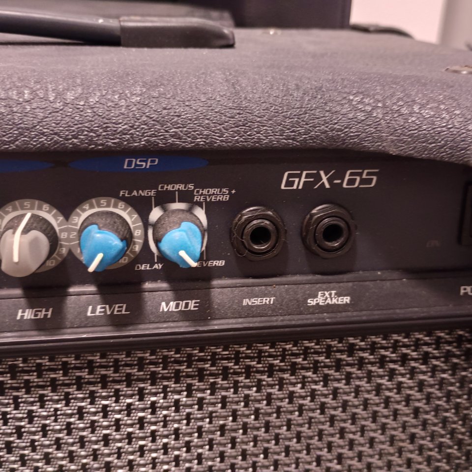 Amplificador Crate GFX65 de segunda mano · Foto 3 de 6 · Málaga · 150 €