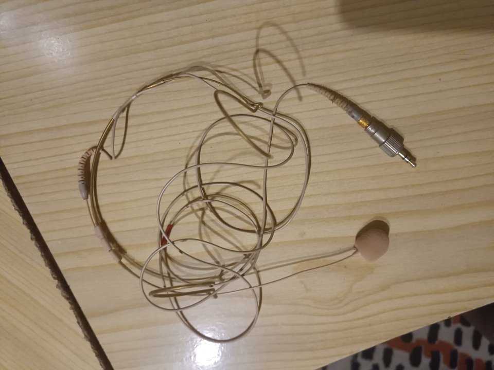 DPA 4066 con adaptador microdot a miniyack, a XLR y a TA3F, para akg, samsung de segunda mano · Foto 5 de 5 · Madrid · 400 €
