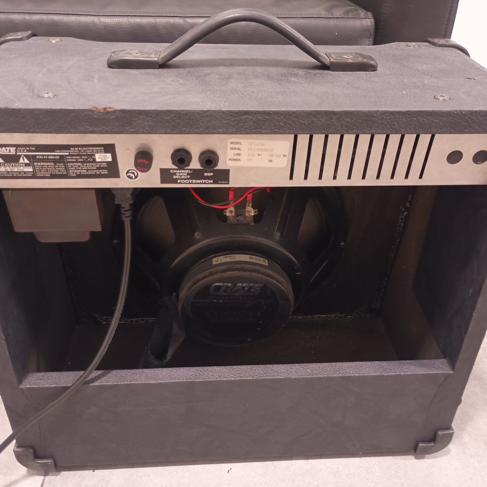 Amplificador Crate GFX65 de segunda mano · Foto 5 de 6 · Málaga · 150 €