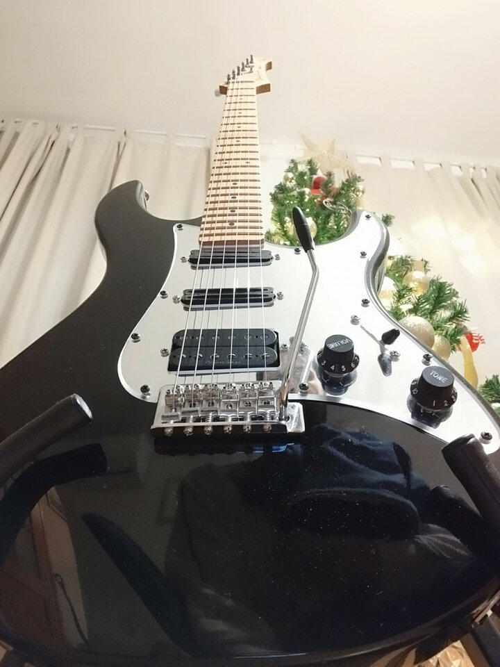Yamaha Pacifica tuneada - cambio por bajo -