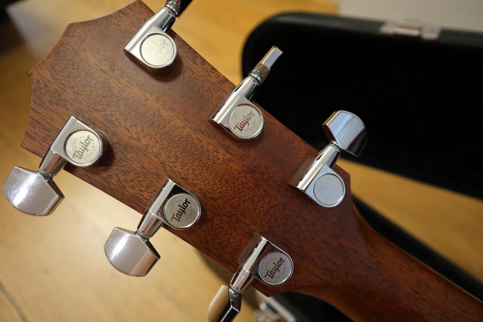 Acústica TAYLOR GC-3 con K&K Pure Mini (Made in USA) de segunda mano · Foto 6 de 8 · Málaga · 1195 €
