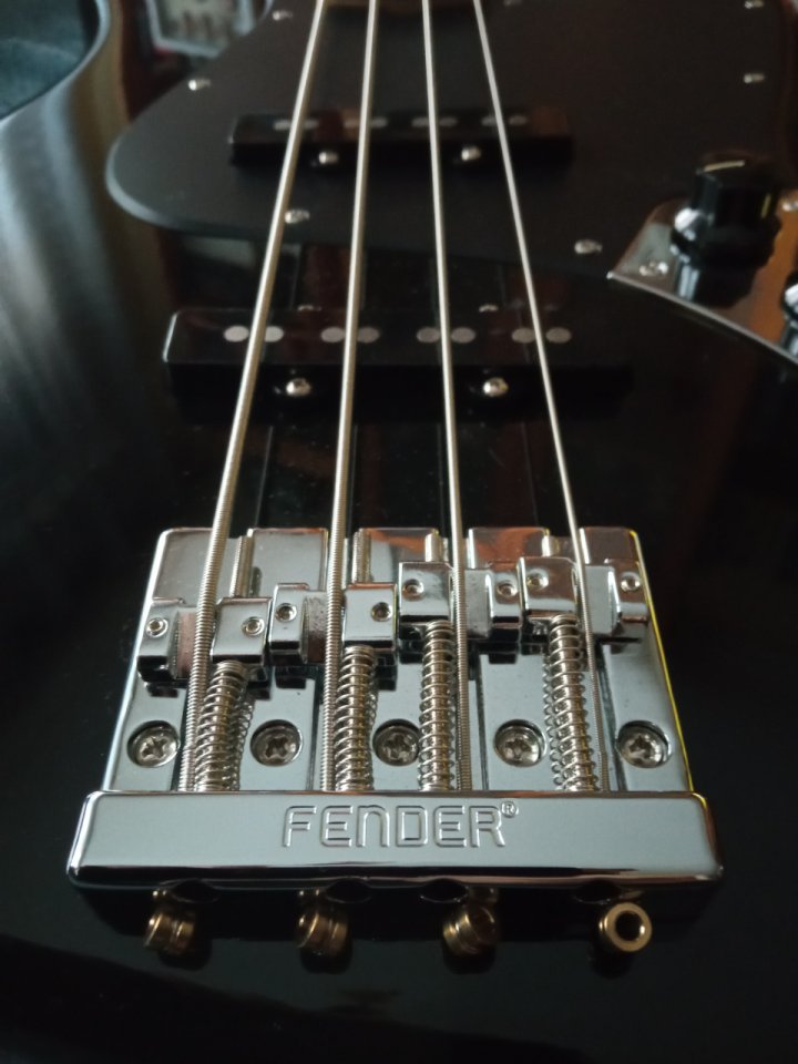 Fender Jazz Bass Player Limited Edition c/Lindy Fralin de segunda mano · Foto 8 de 10 · Pontevedra