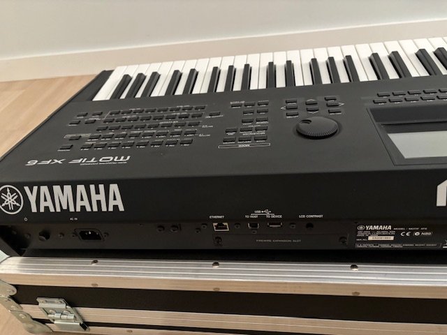 Yamaha MOTIF XF6