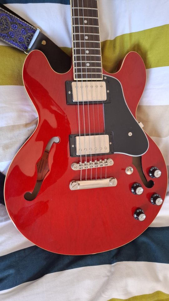 Epiphone ES-339 Cherry de segunda mano · Foto 7 de 8 · Valencia · 380 €