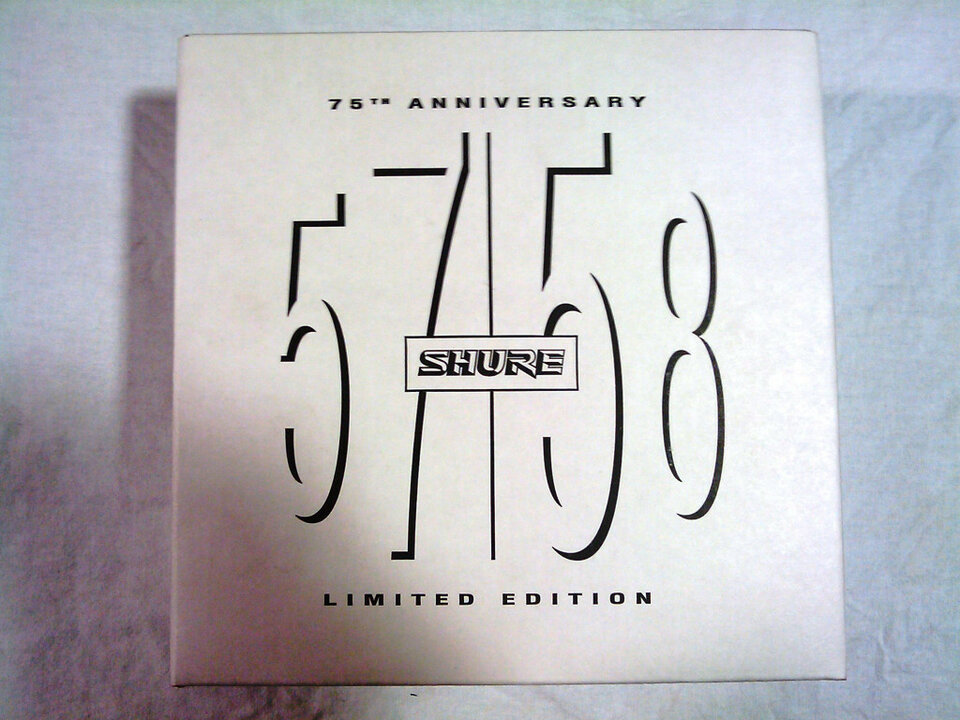 Estuches con Shure SM57/58 75º Aniversario.