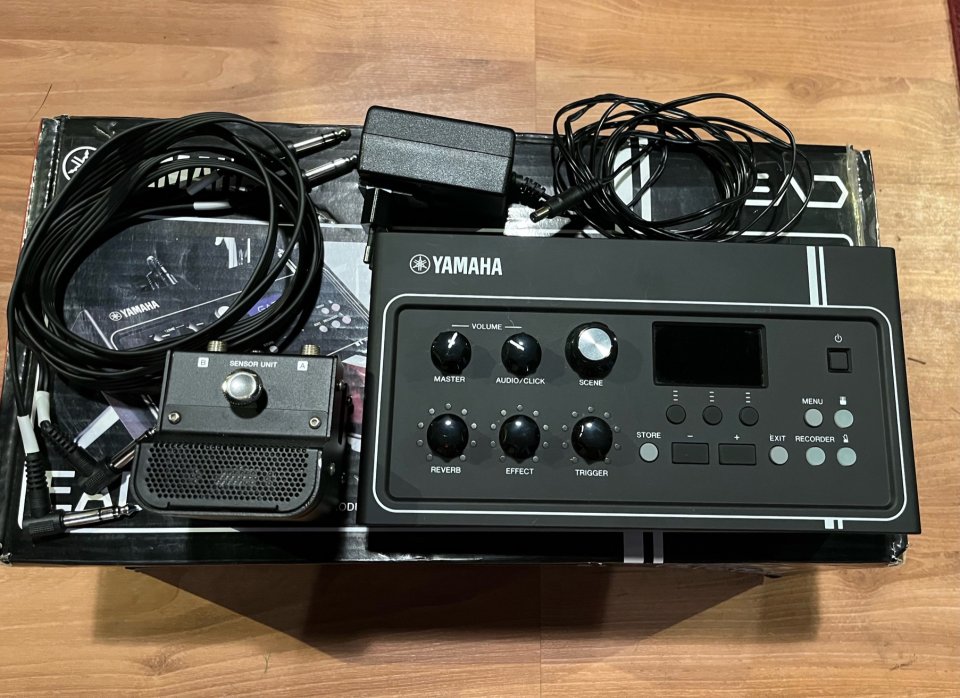 Yamaha EAD10 de segunda mano · Foto 3 de 8 · Sevilla · 425 €