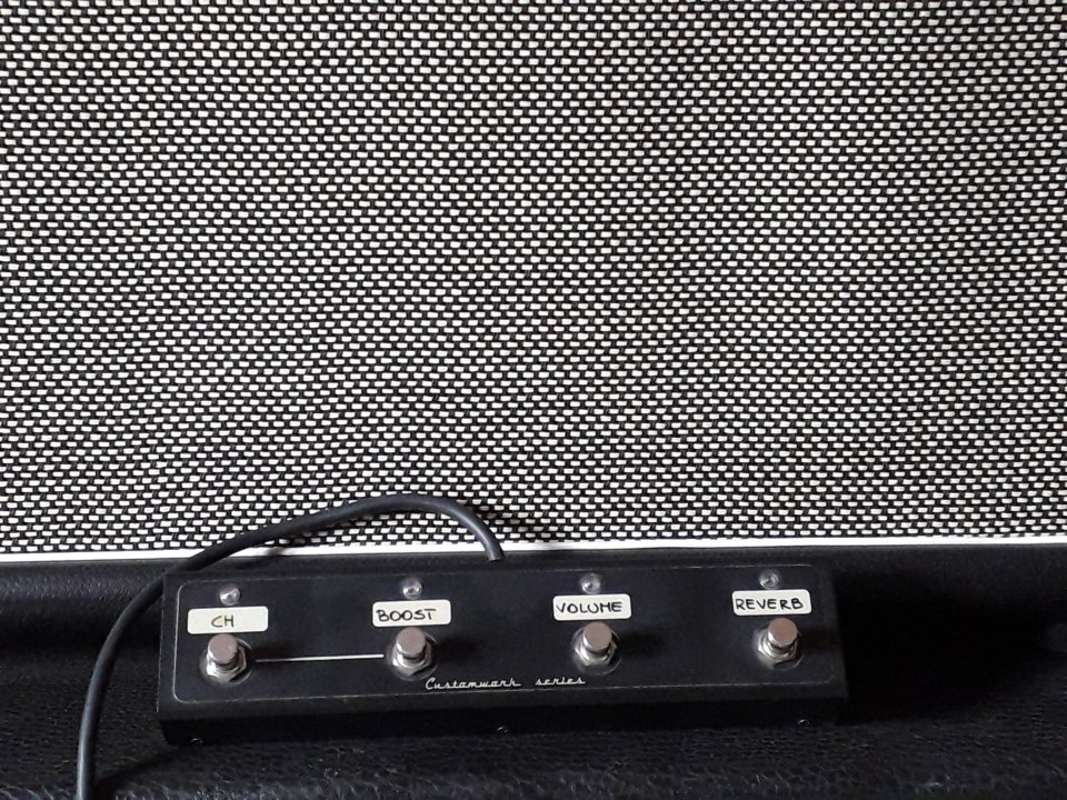 Brunetti Wizard combo custom work 2009 . Numero serie WI005 de segunda mano · Foto 7 de 8 · Madrid · 2100 €