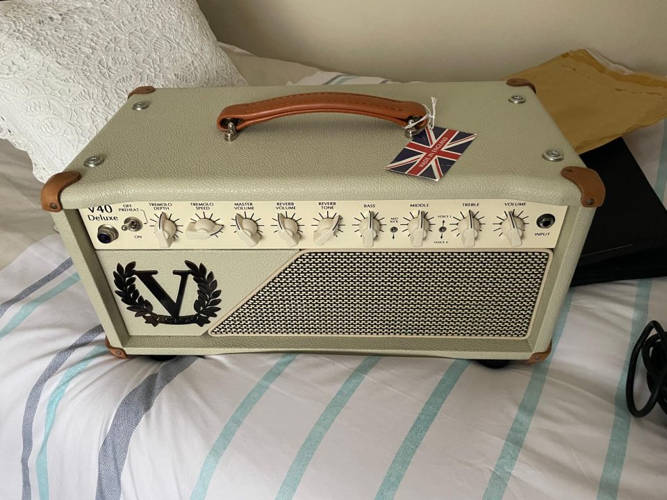 Cabezal Victory V40 Deluxe MKI y PRS Silver Sky frost USA de segunda mano · Foto 9 de 9 · Cádiz