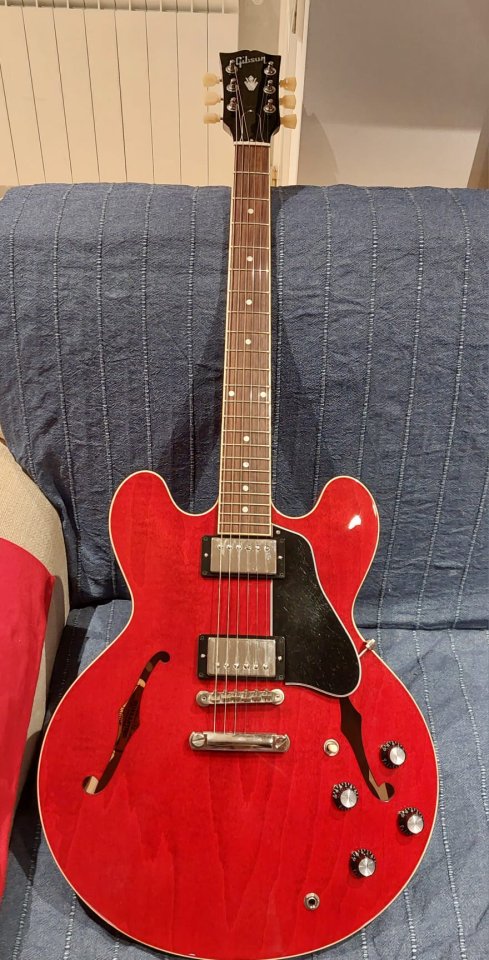 GIBSON ES-335 Sixties 60's Cherry de segunda mano · Foto 8 de 10 · Madrid · 2550 €
