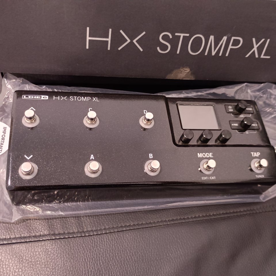 Line 6 Helix Stomp XL de segunda mano · Foto 3 de 7 · Málaga · 500 €