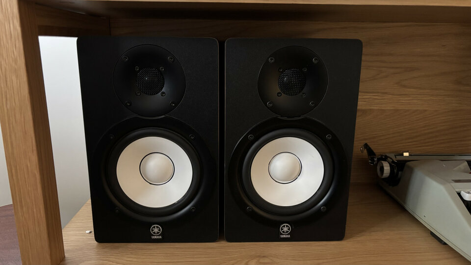 Monitores Yamaha HS50M