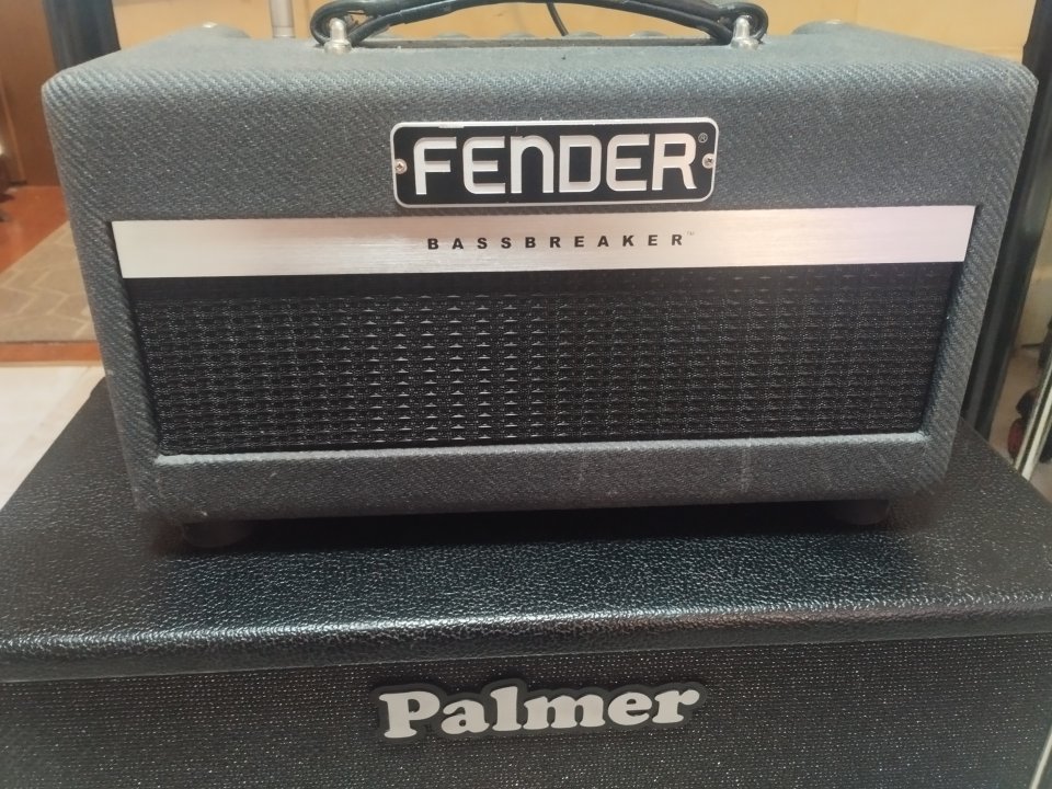 VENDO/CAMBIO Fender Bassbreaker 007 con pantalla Palmer