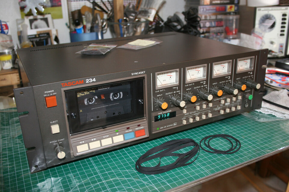 TASCAM 234 Pinch Roller/Correa Capstan/Correa Control