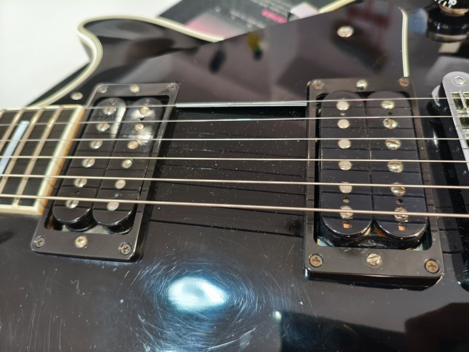 Gibson LP Custom Ed. Limitada Ebony Chrome de segunda mano · Foto 7 de 9 · Asturias · 4290 €
