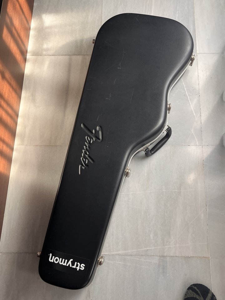 Fender American Standard Stratocaster de segunda mano · Foto 9 de 9 · Córdoba · 900 €