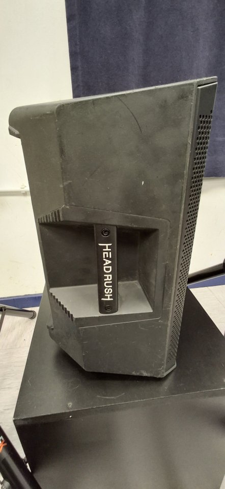 Monitor Headrush FRFR 108 de segunda mano · Foto 2 de 4 · Gipuzkoa · 80 €