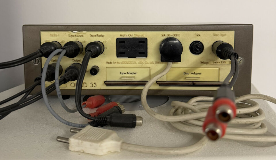 Previo /preamplificador Quad 33