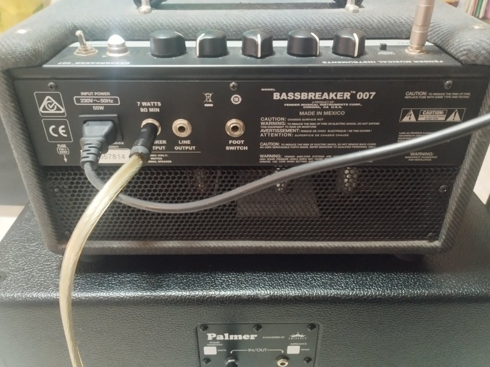 VENDO/CAMBIO Fender Bassbreaker 007 con pantalla Palmer