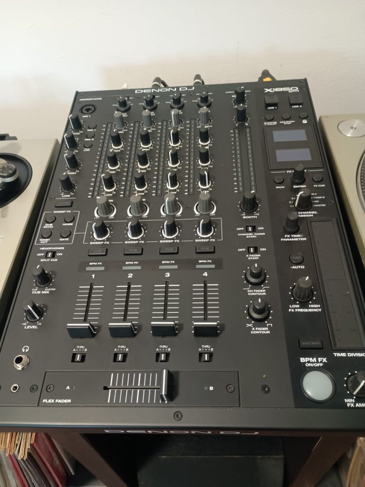 Denon x1850 Prime de segunda mano · Foto 5 de 7 · Pontevedra · 950 €