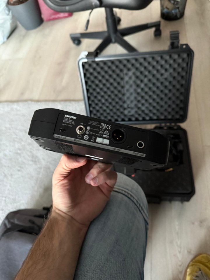 Shure GLXD14 PRO Wireless Guitar System inalámbrico profesional de segunda mano · Foto 2 de 6 · Navarra · 350 €